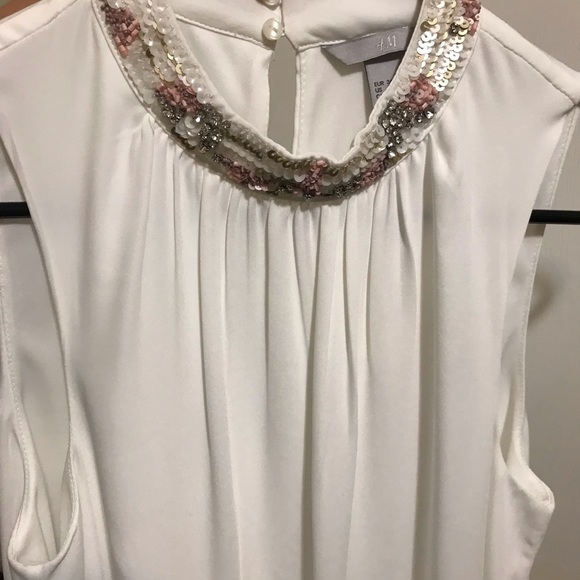 White dress - Picture 5 of 5